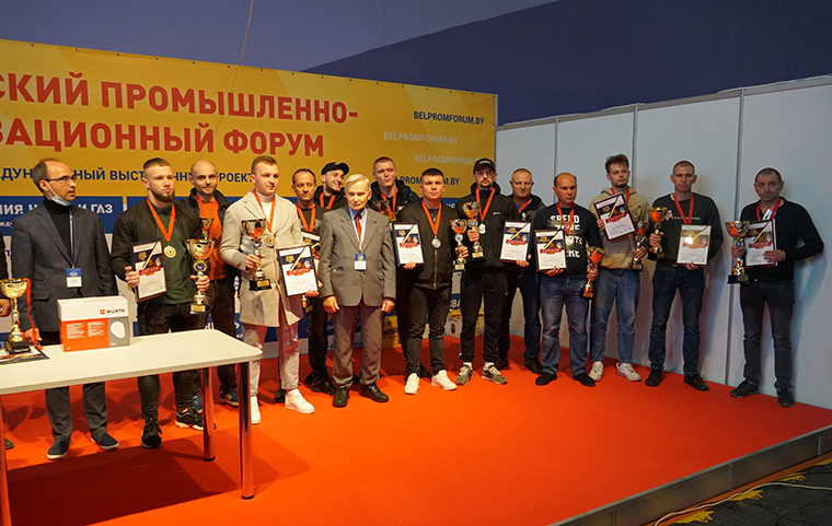 лучший сварщиков.jpg